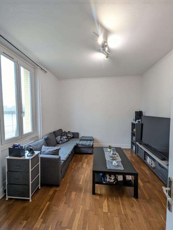 Appartement à SAINT-FONS