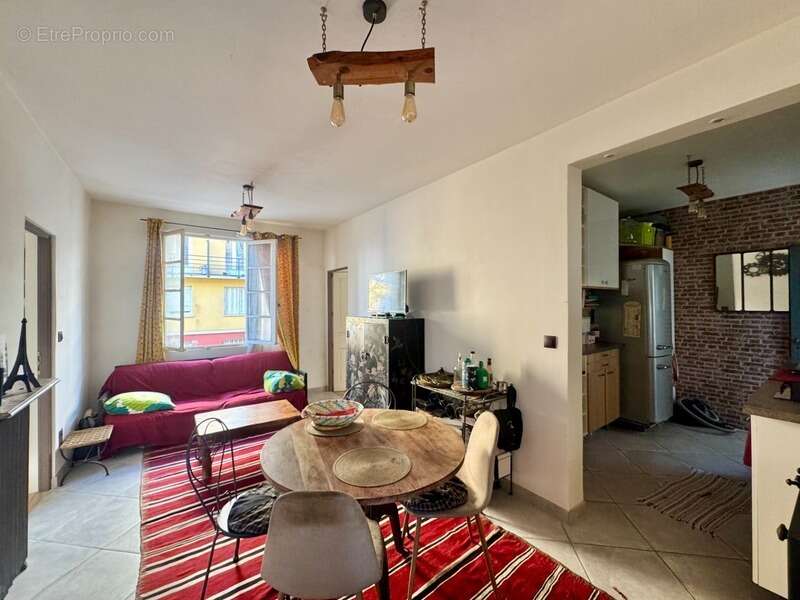 Appartement à AUBERVILLIERS