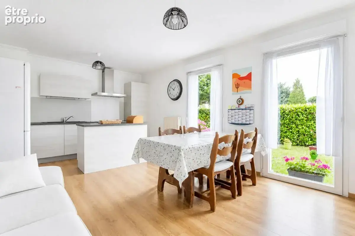 Appartement 3 pièces de 62,4 m² à Faches-Thumesnil - photo 2