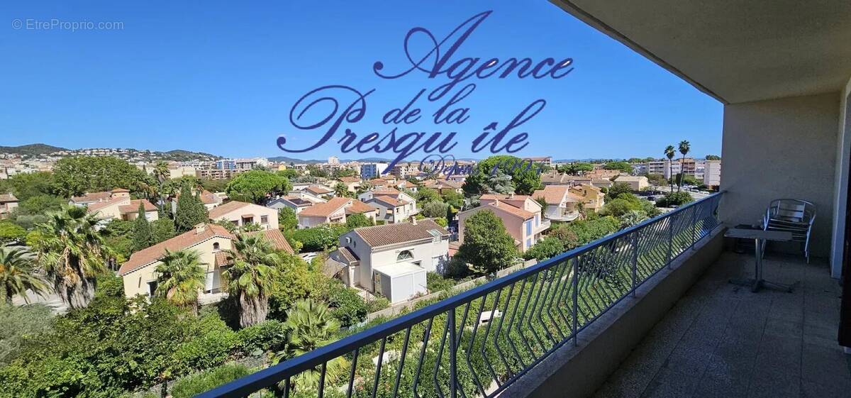 Appartement à HYERES