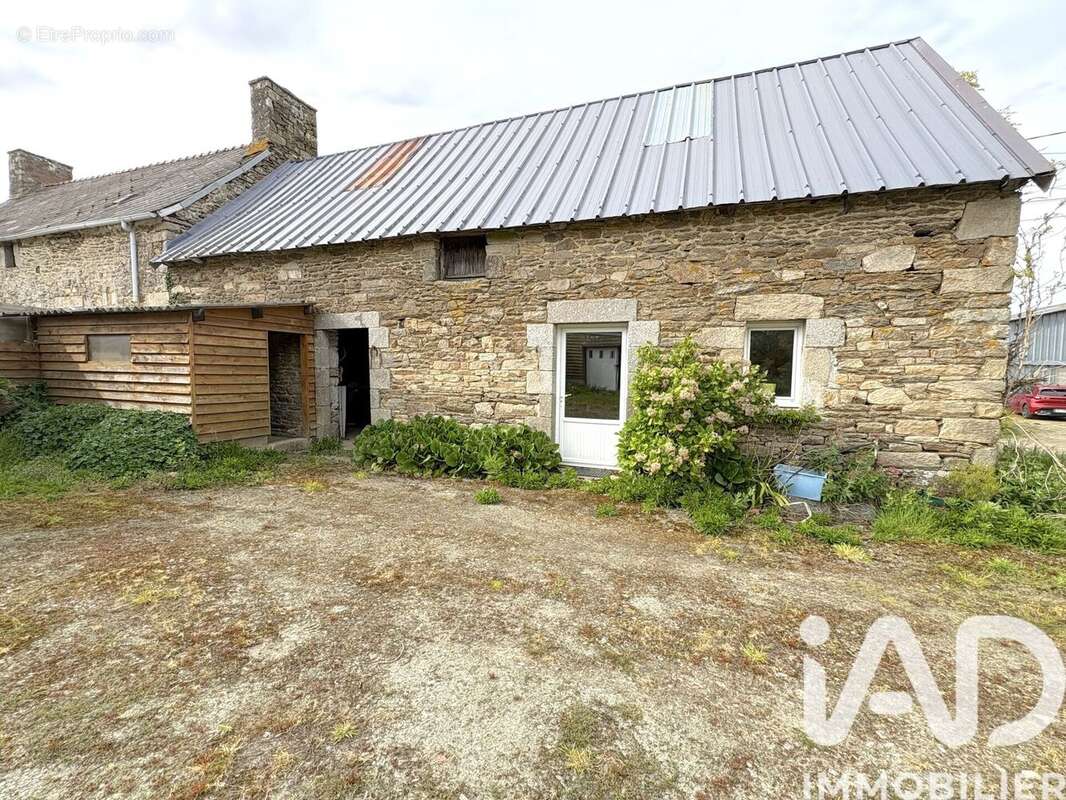 Maison 96 m² à Saint-Fiacre  - photo 2