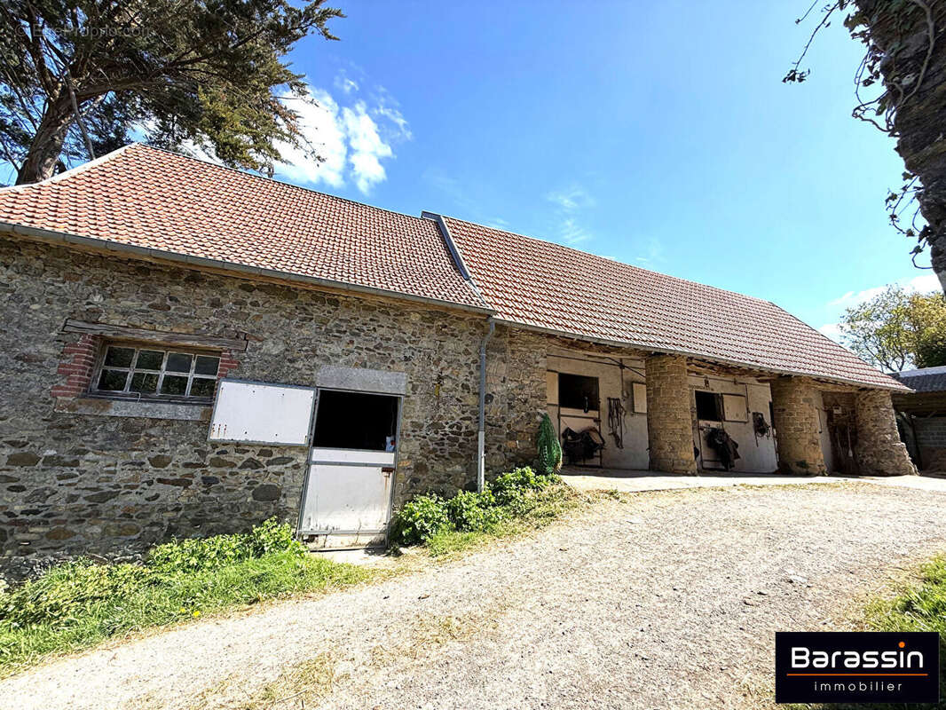 Maison à BRICQUEVILLE-LA-BLOUETTE