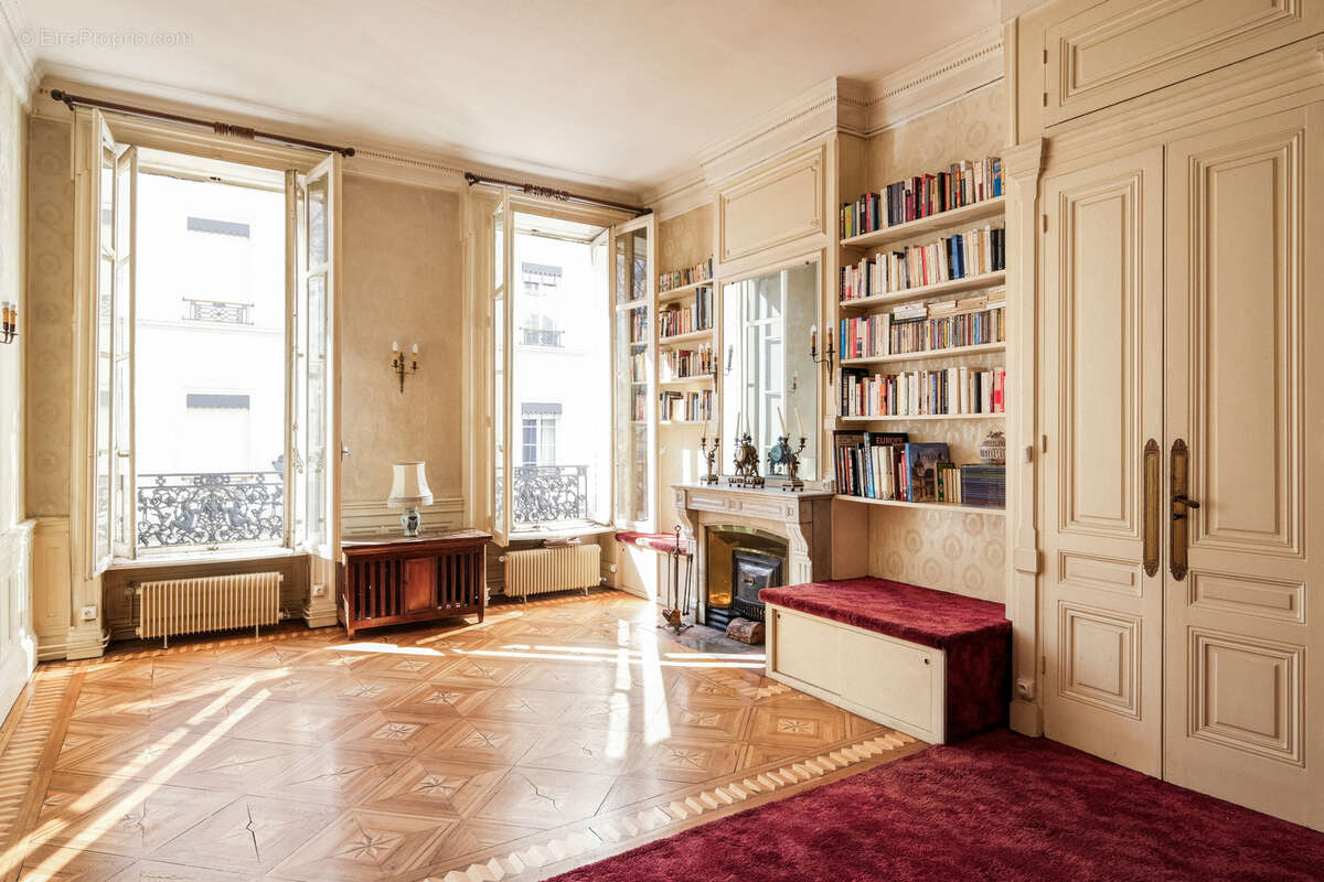 Appartement à LYON-6E