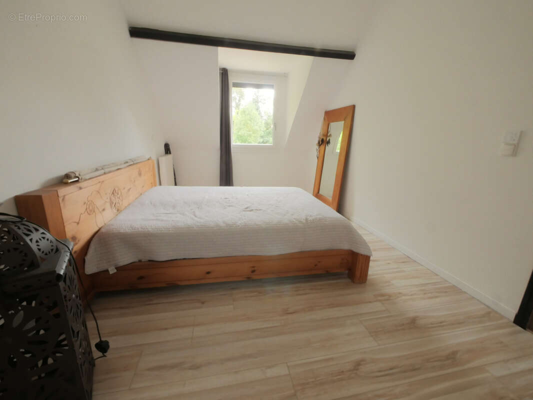 Maison à BERCHERES-SUR-VESGRE