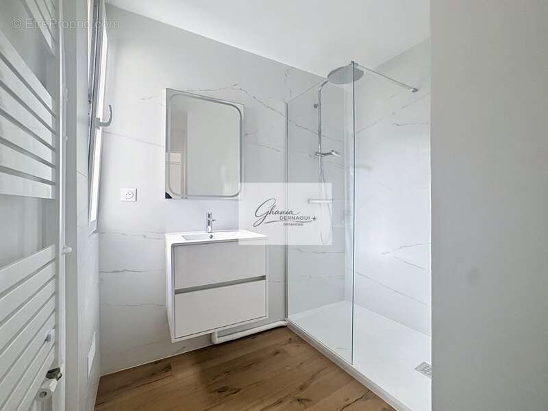Appartement à LE PERREUX-SUR-MARNE
