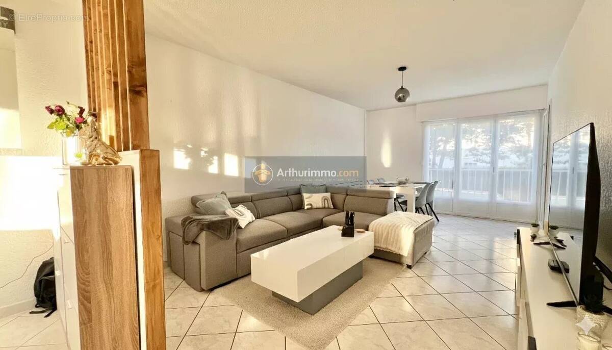 Appartement à FREJUS