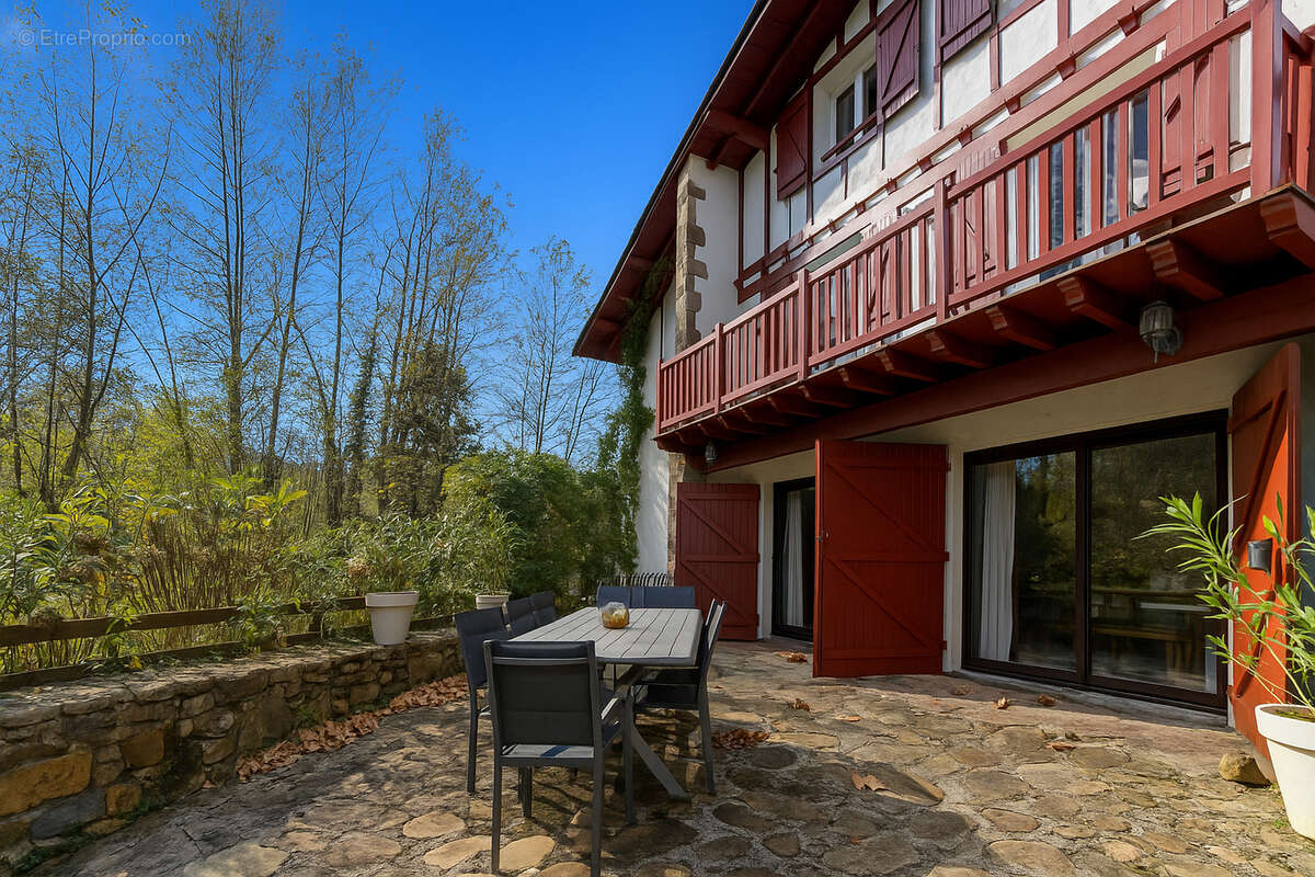 Maison à URRUGNE