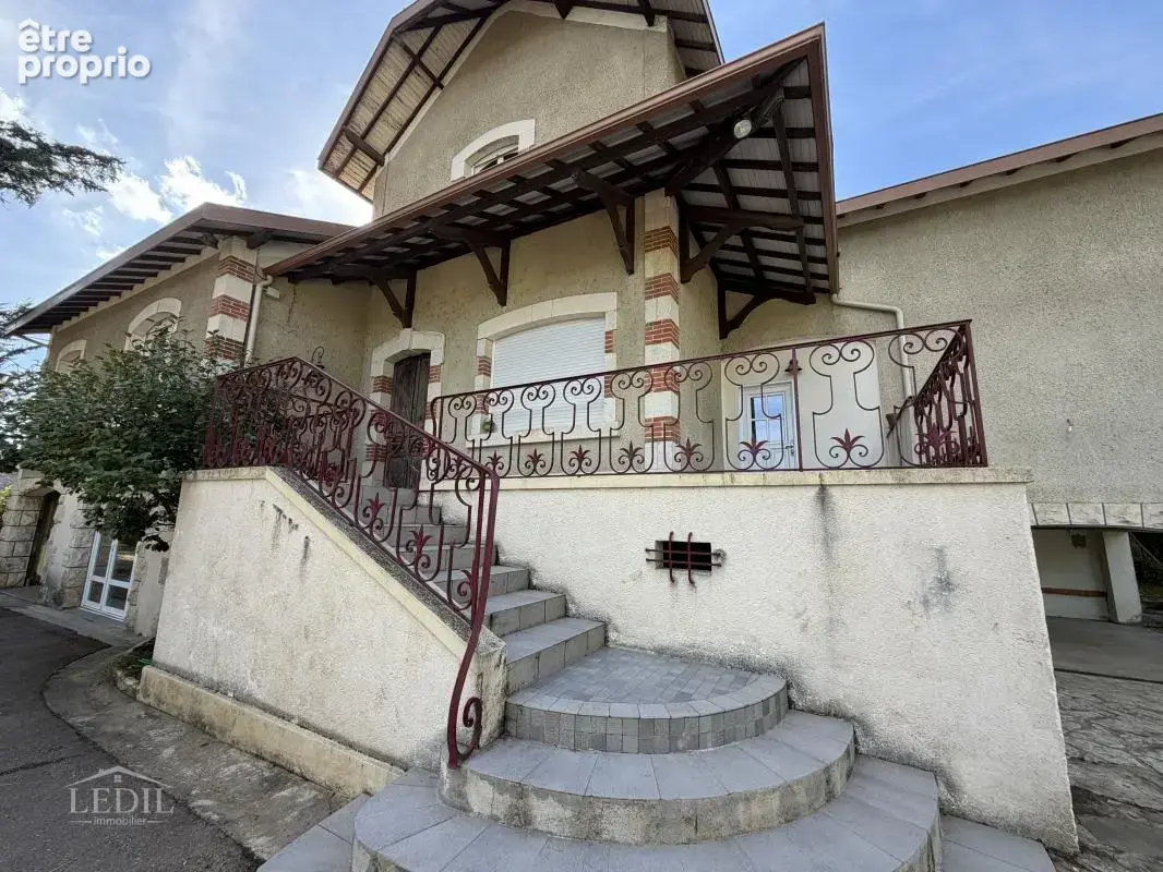 Maison de ville pleine de charme avec extérieur clos - photo 1
