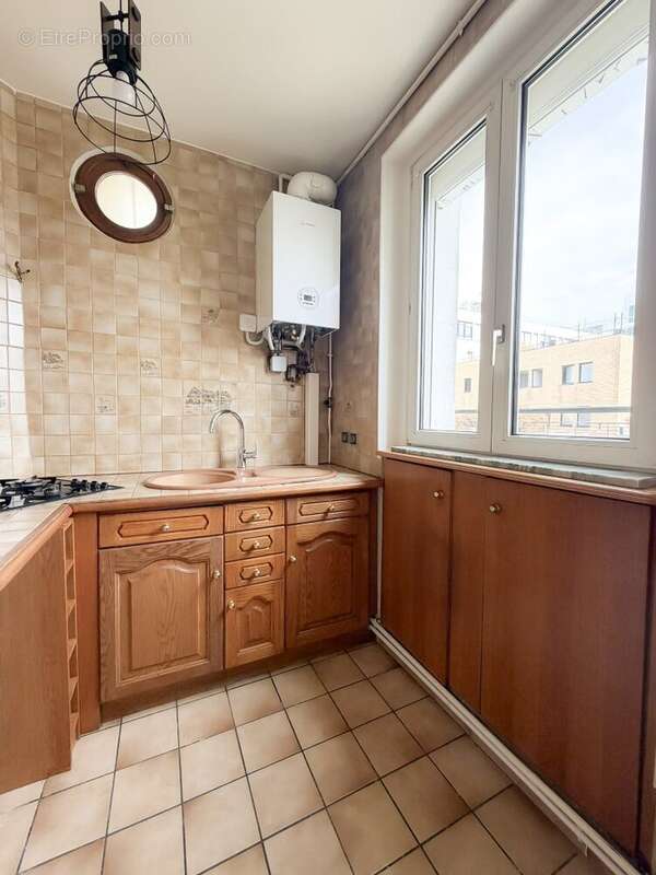 Appartement 2 pièces Métro Mairie St-Ouen - photo 5