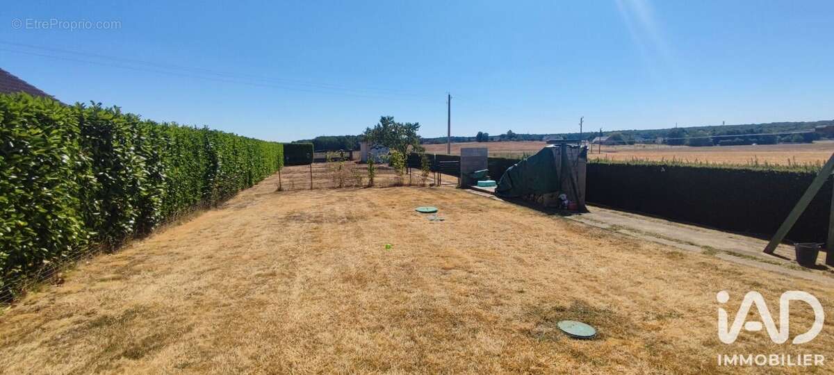 Maison 280 m² à Trizay-Les-Bonneval  - photo 4