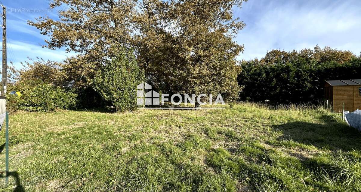 Terrain à BREUILLET