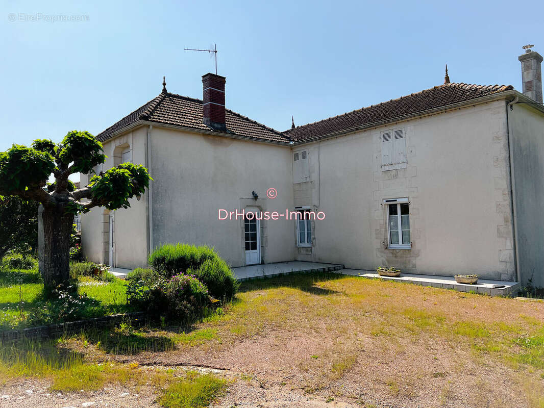 Maison à LA BRETONNIERE-LA-CLAYE