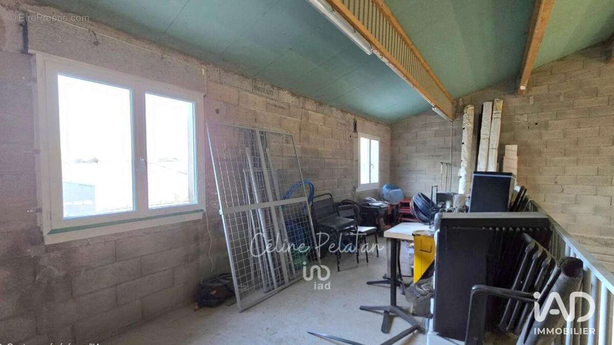 Photo 9 - Commerce à LUNEL