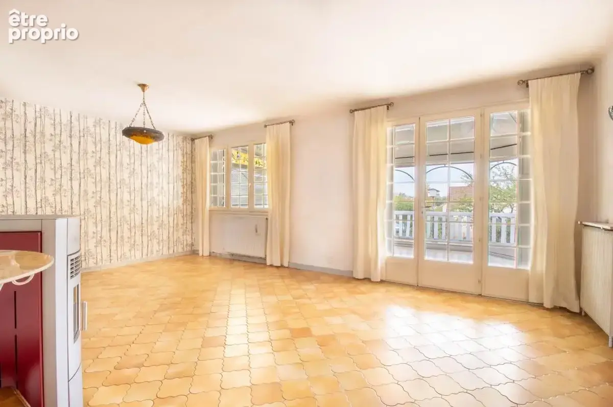 Maison à vendre avec jardin - photo 2