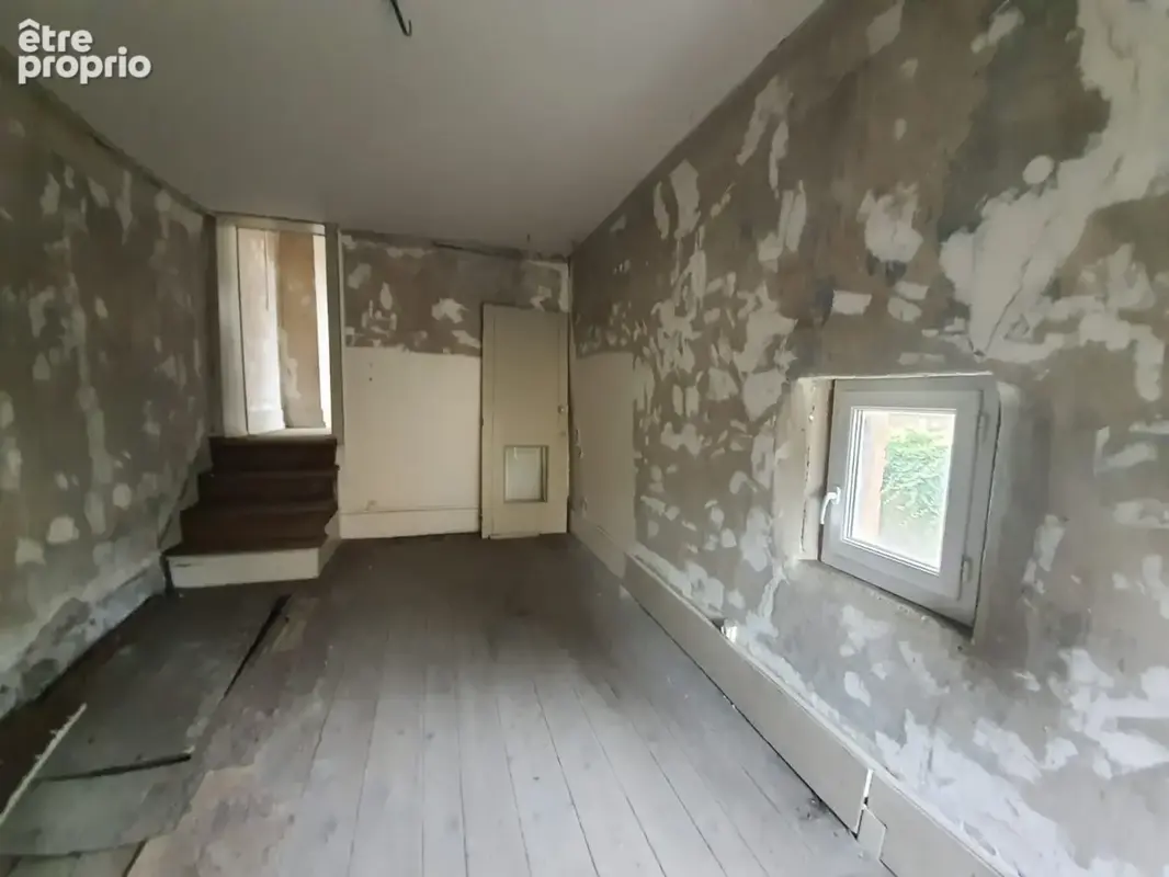 Dpt Vosges (88), à vendre RAMBERVILLERS immeuble T15 de 280 m2 à rénover en 5 ou 6 appartements avec cour - photo 19