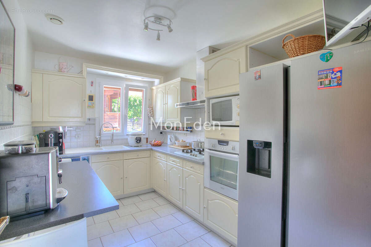 Maison  5 pièce(s) 120 m2 avec jardin  et Terrasse de 300m² - photo 6