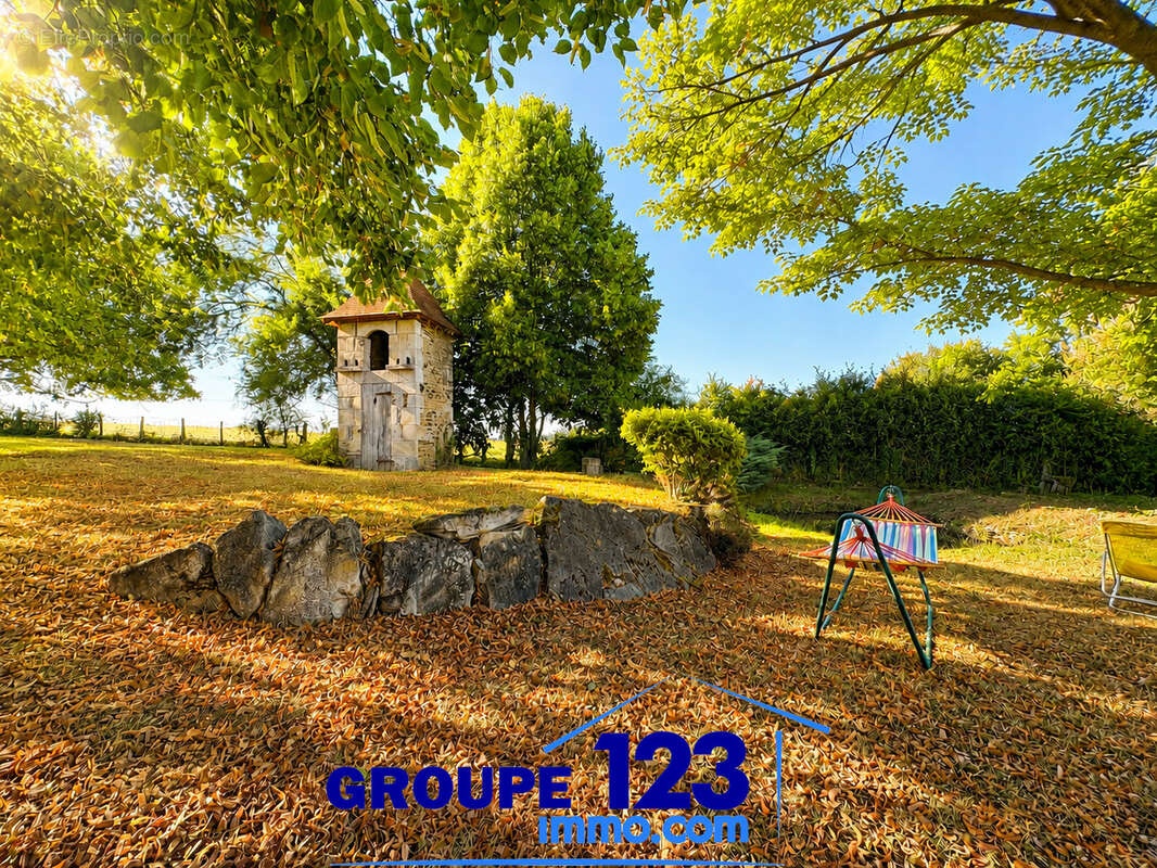Longère authentique de 194 m2   Pouligny (Escamps) - photo 20