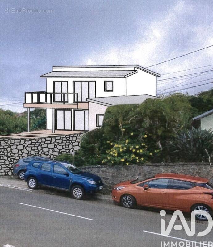 Photo 1 - Maison à SAINT-DENIS