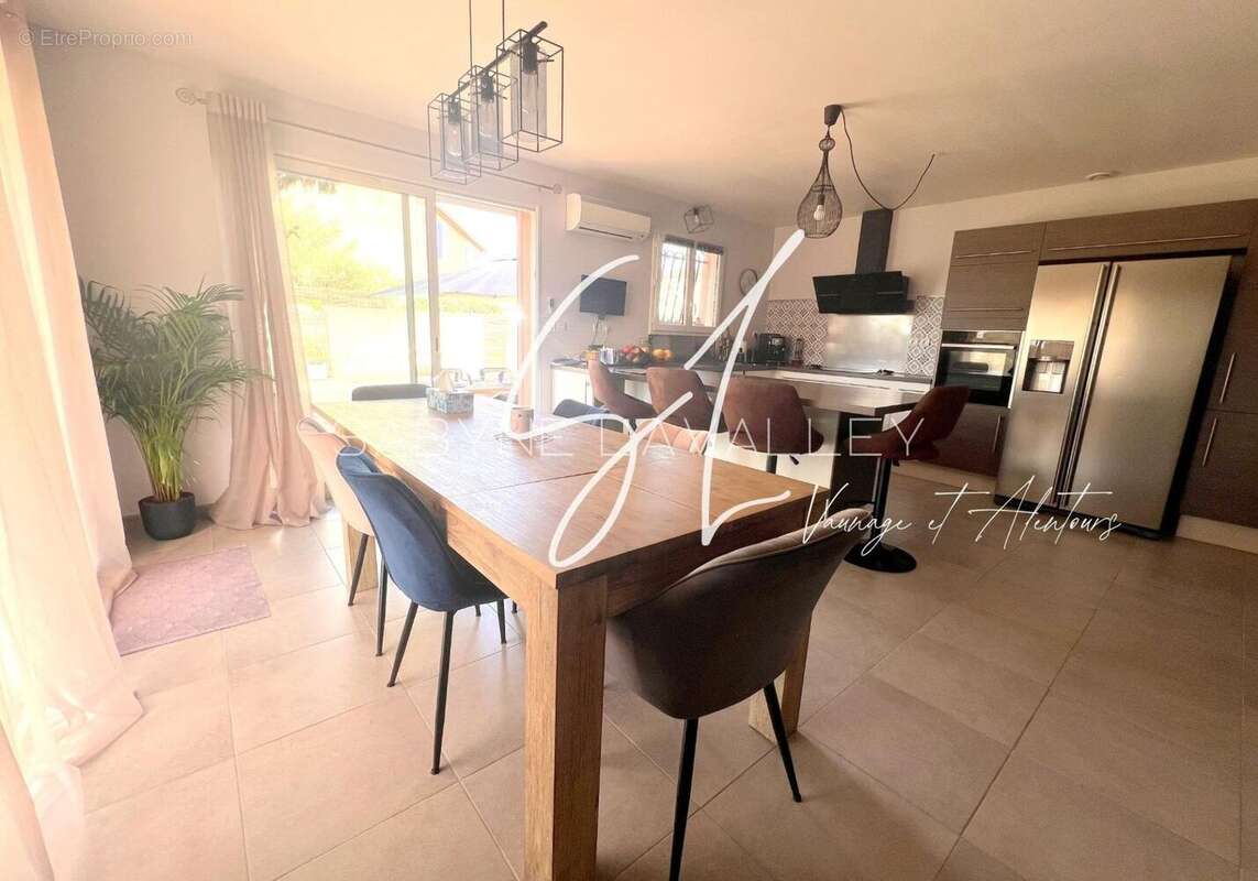 Photo 2 - Maison à CLARENSAC