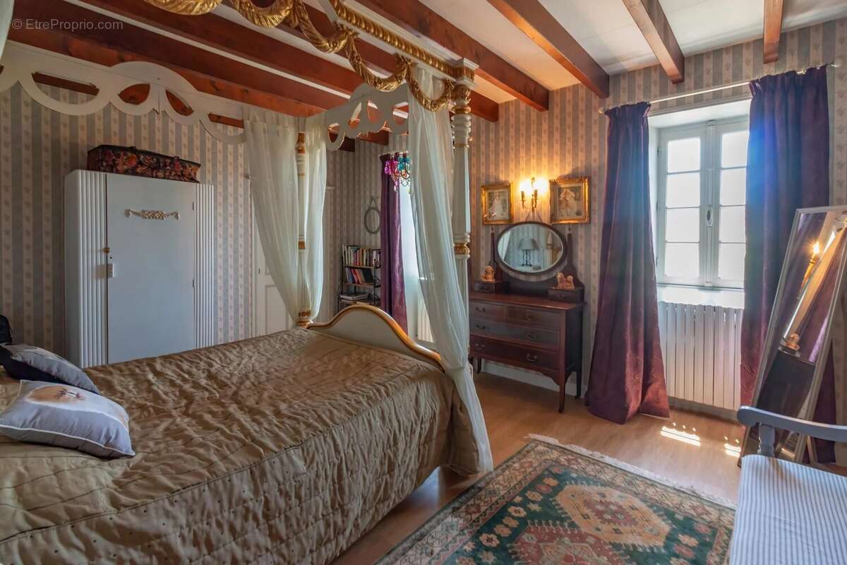 Maison à SEGONZAC
