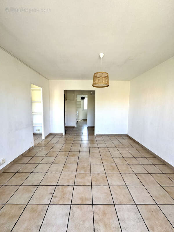 Appartement à SIX-FOURS-LES-PLAGES