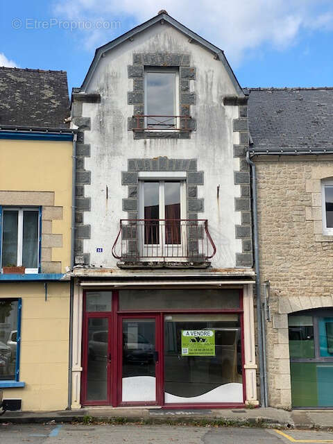 Maison d'habitation avec ancien local commercial - photo 4