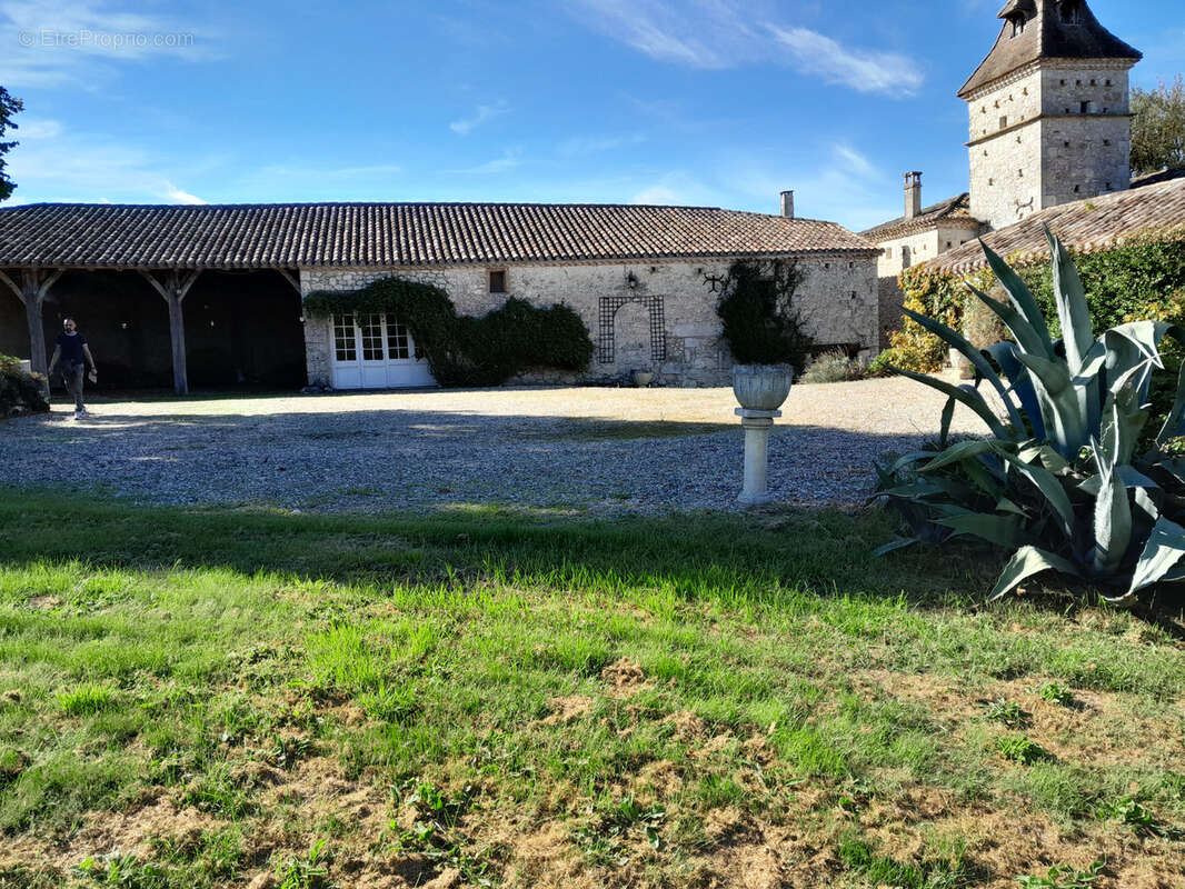 Maison à BRASSAC