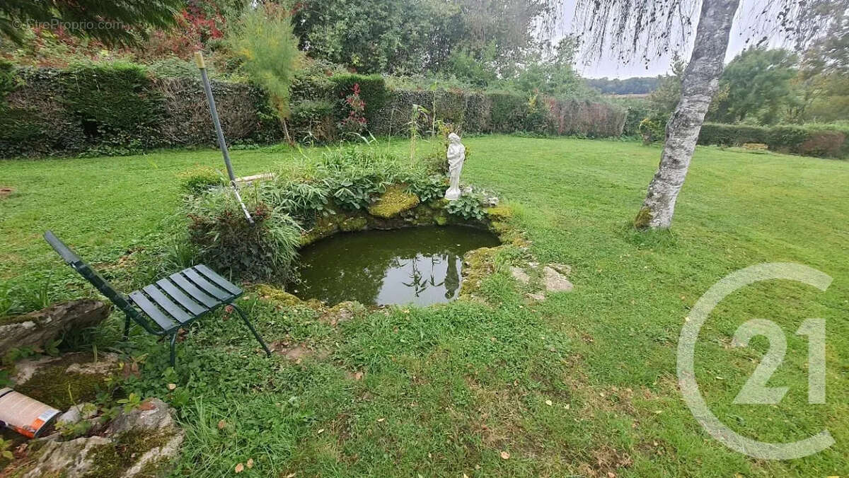 Maison à AUNAY-EN-BAZOIS