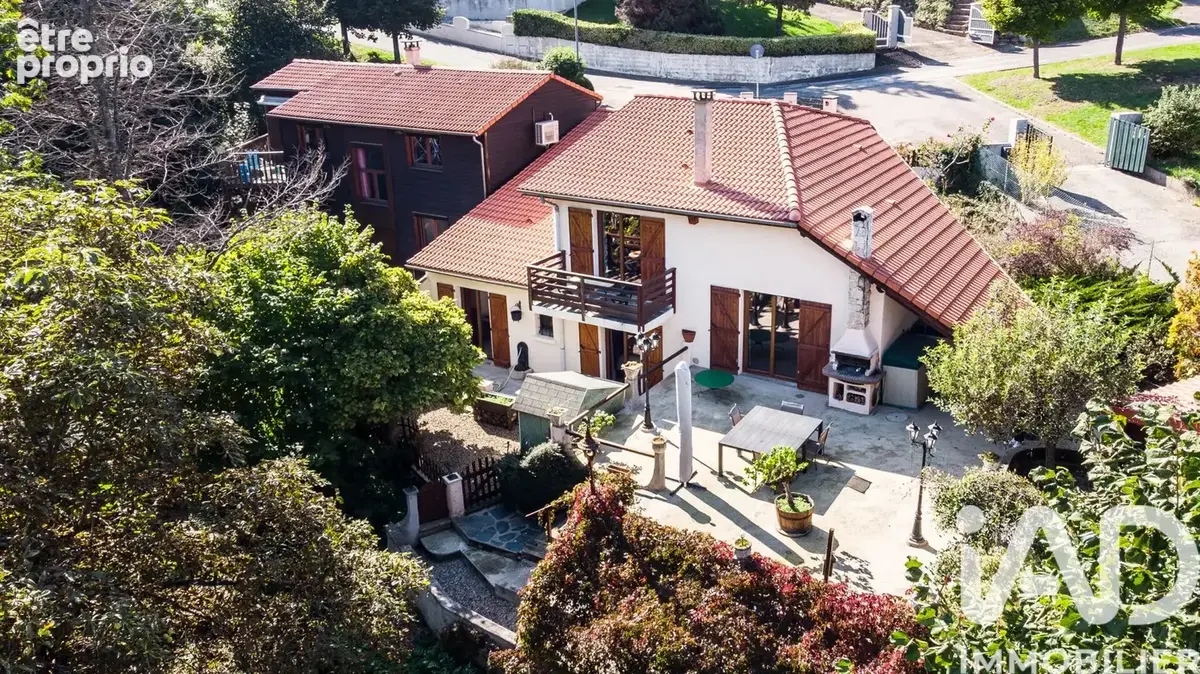 Photo 1 - Maison à SAINT-GENEST-LERPT