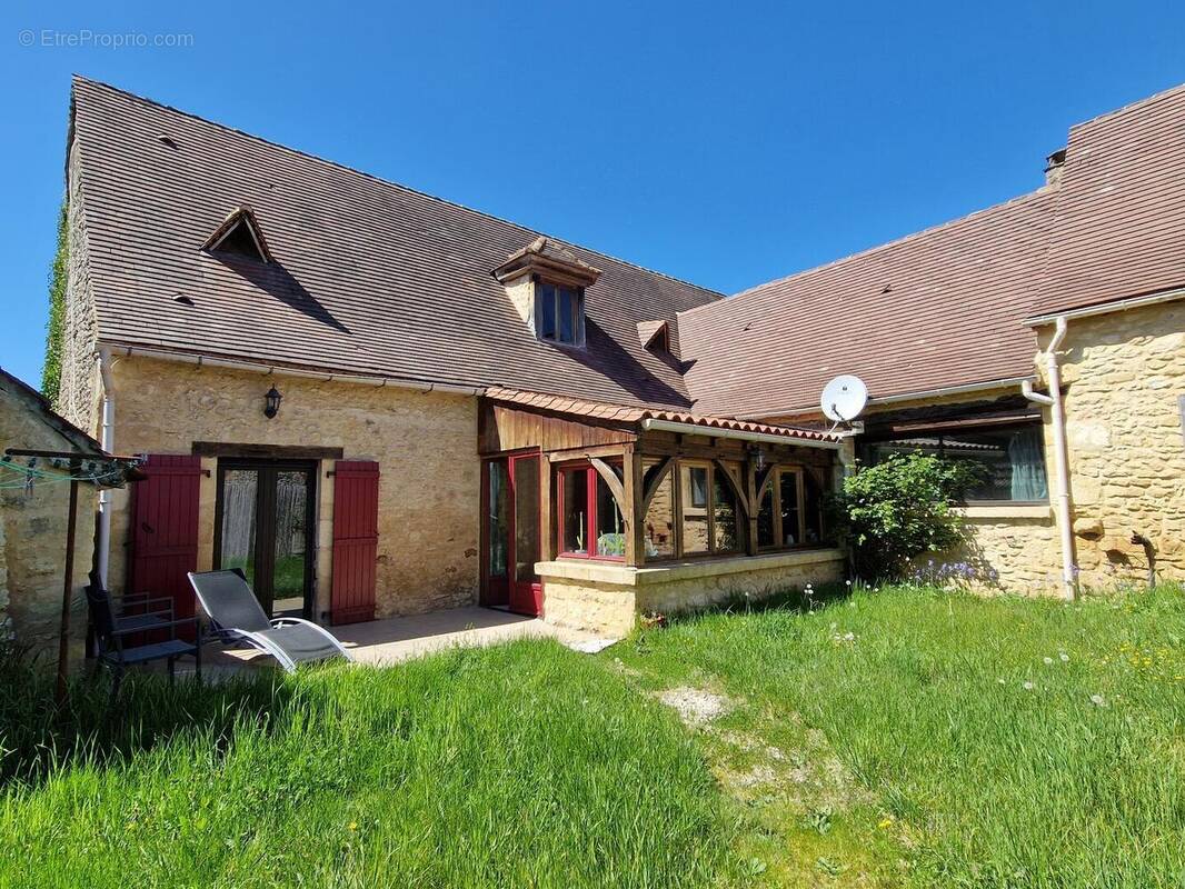 maison Principale - Maison à SAVIGNAC-DE-MIREMONT