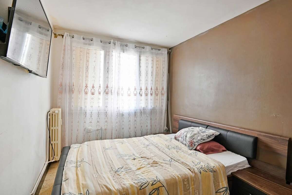 Appartement T4 66m² avec balcon – Locataire en place – Avignon Route de Morières - photo 6
