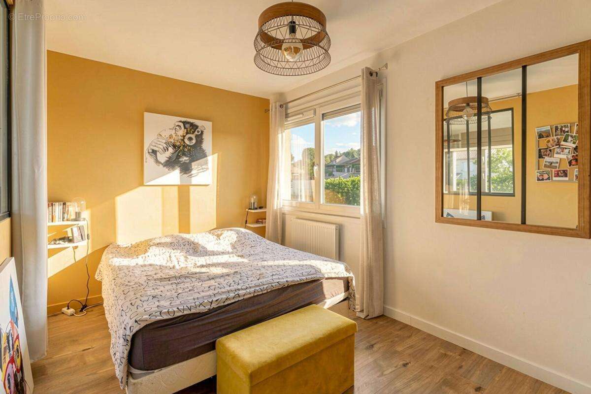 Appartement Pusignan 3 pièce(s) 62 m2 - photo 7
