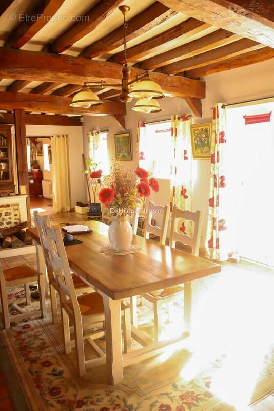 Maison à CIDEVILLE