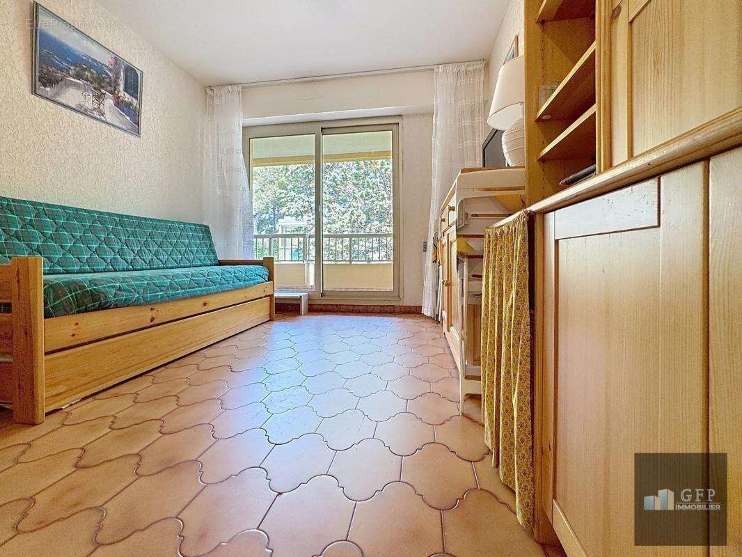 Appartement à BORMES-LES-MIMOSAS