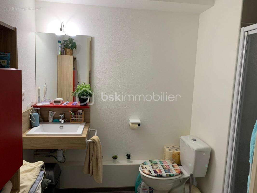 Appartement à MARSEILLE-5E
