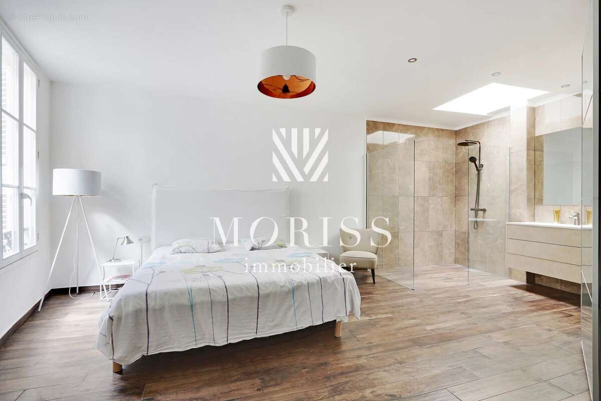 Appartement à PARIS-9E