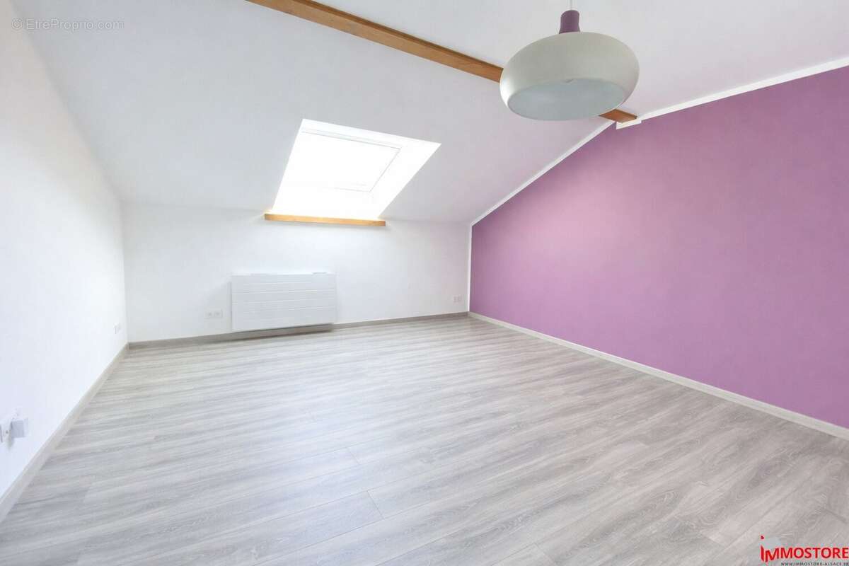 Maison de 220m² dans le village de Bettendorf - photo 3