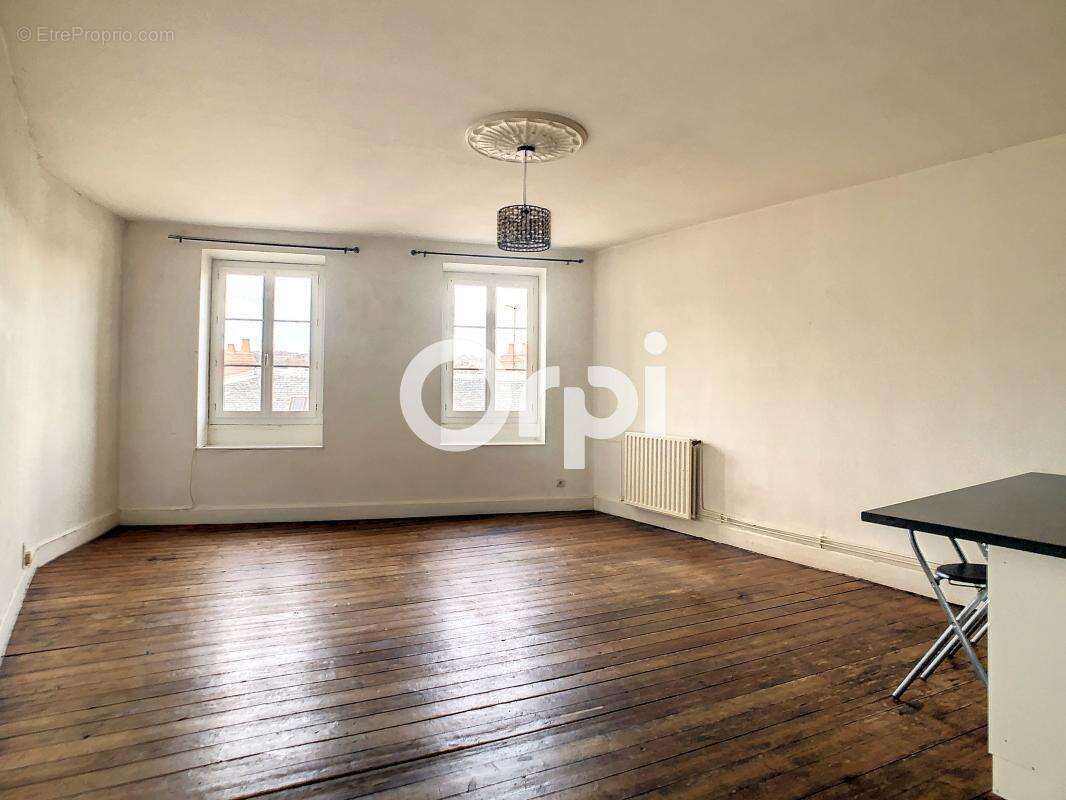 Appartement à BRIVE-LA-GAILLARDE