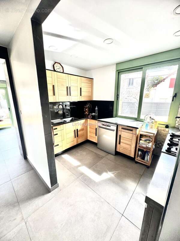 Maison à NANTEUIL-LES-MEAUX