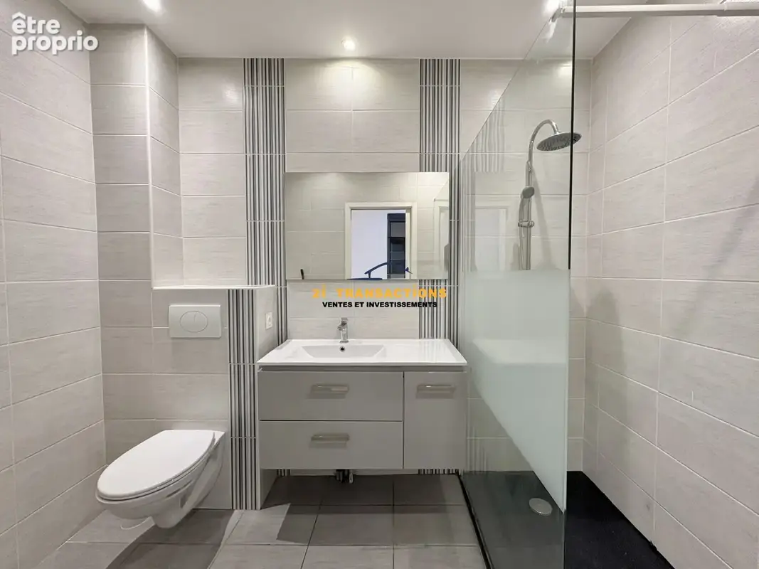 Appartement 52 m² à Saint-Etienne  - photo 8
