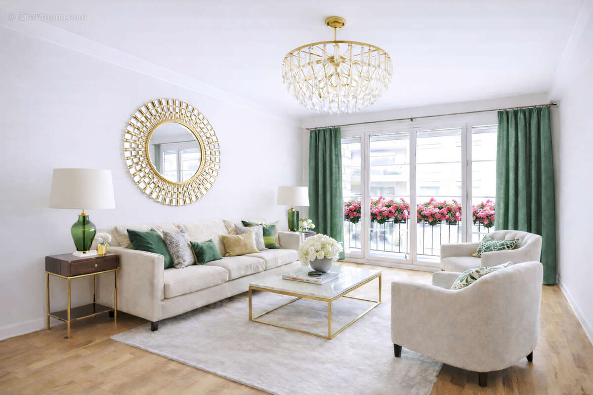 Appartement à COURBEVOIE