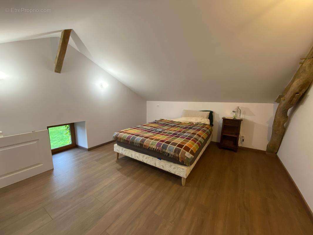 Maison à LE BUISSON-DE-CADOUIN