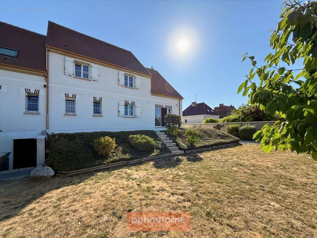 Margny-lès-compiègne – propriété contemporaine de 260 m² avec dépendance de plus de 170 m² - photo 34