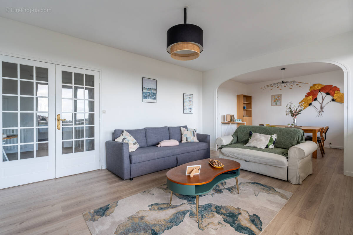 Appartement à SAINT-CYR-SUR-LOIRE