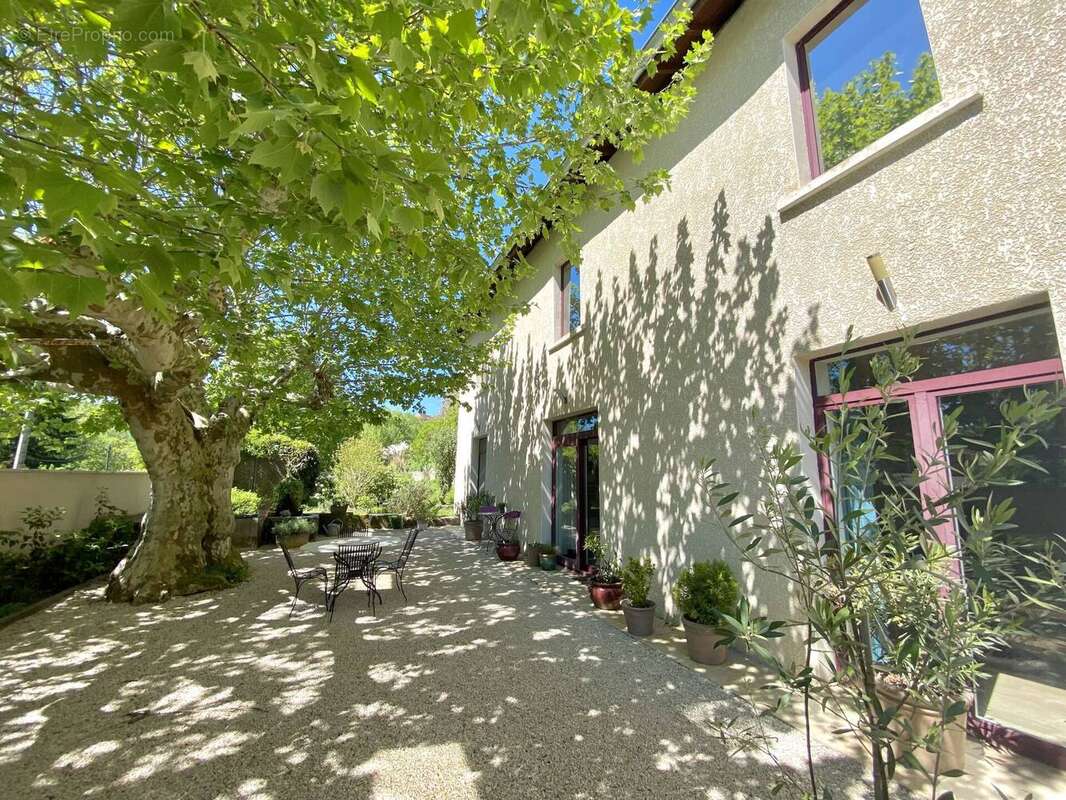 Maison à SAINT-GENIX-SUR-GUIERS