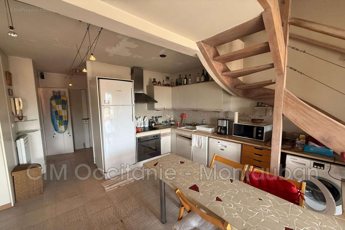 Appartement 52 m² à Saint-Raphael  - photo 7