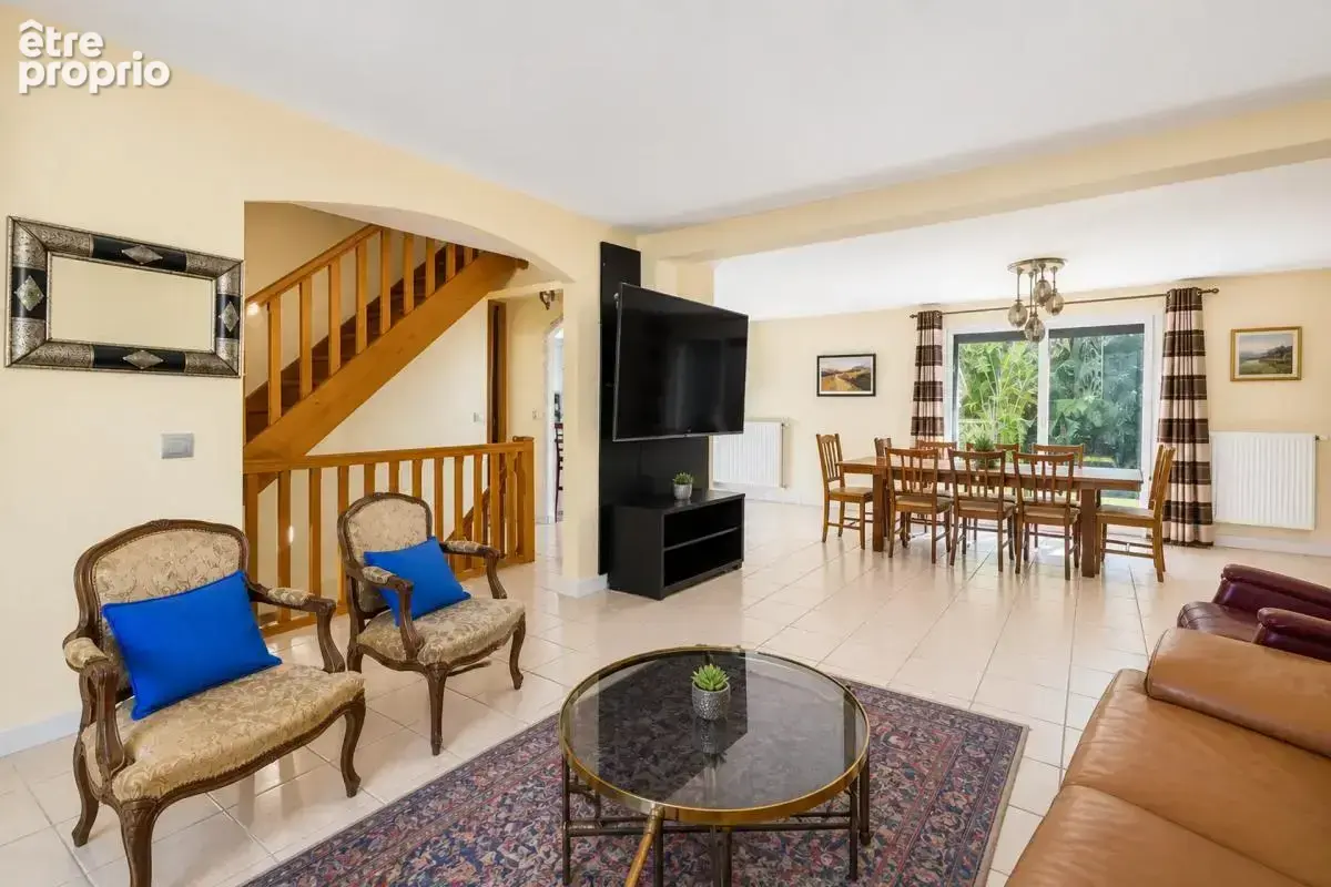 Maison de 7 pièces de 120 m² à Gometz-le-Châtel - photo 5