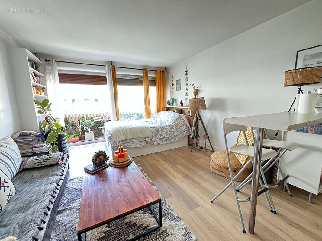 Appartement Saint-Cloud / Studio 28,34 m2 / Les Milons (Tram T2) - Vendu loué - Exclusivité - photo 10