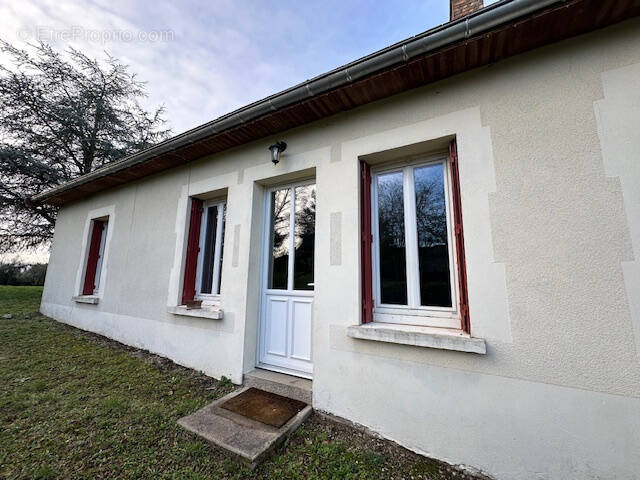 Maison à LORMES