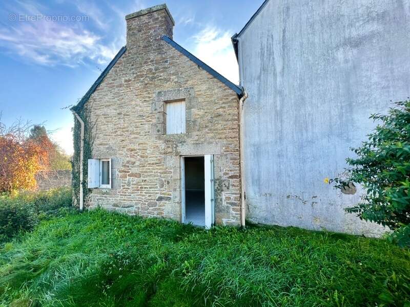 Maison à CAMORS